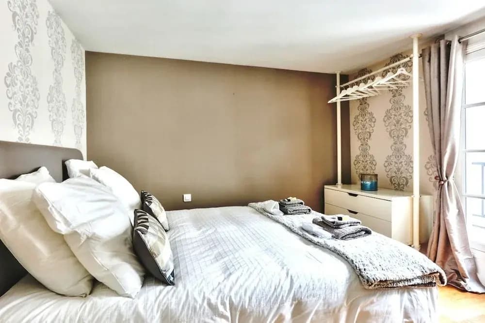 Love Nest in Saint Germain - photo 3