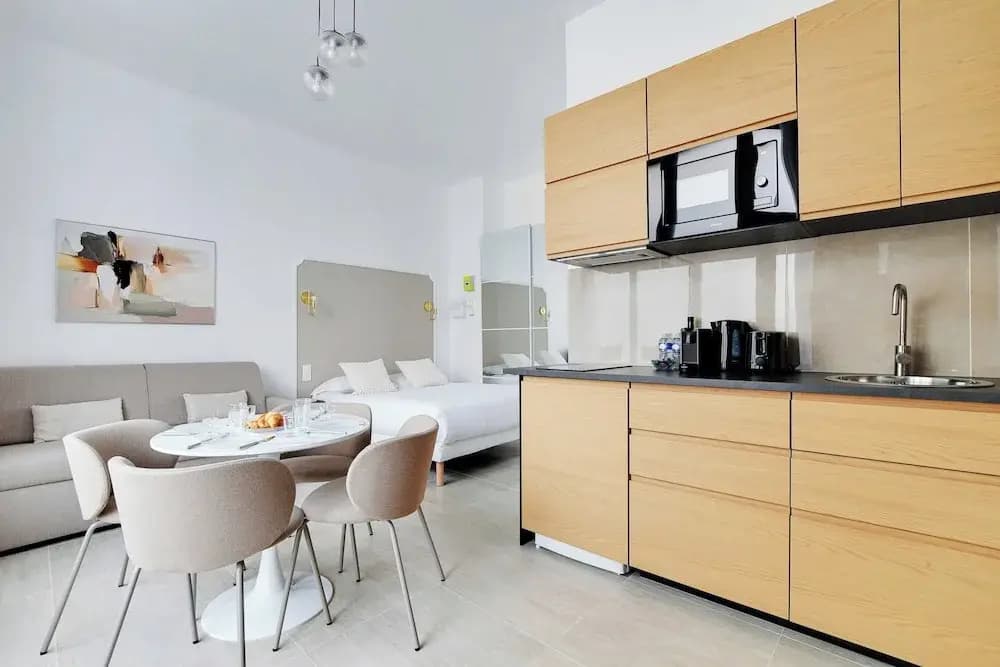 Studio Moderne - AC- 4P- Champ-de-mars - photo 9