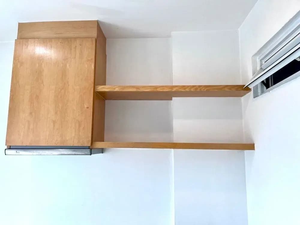 8 Resident - photo 4