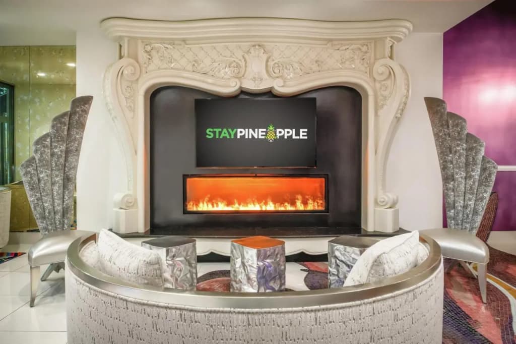 Staypineapple, An Artful Hotel, Midtown - photo 36