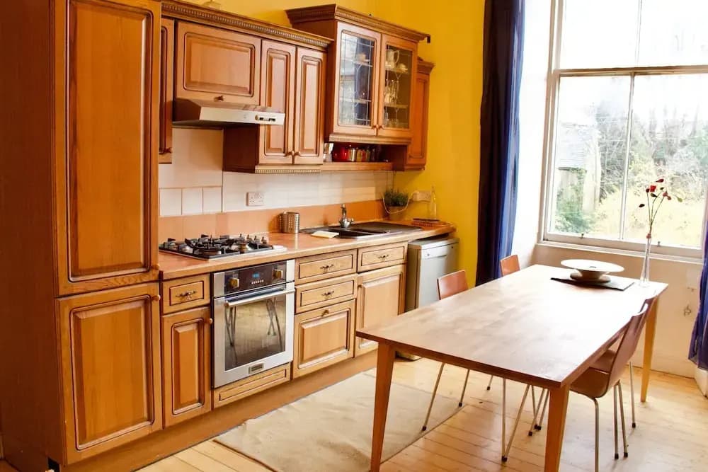 2 Bedroom Flat In Morningside - photo 12