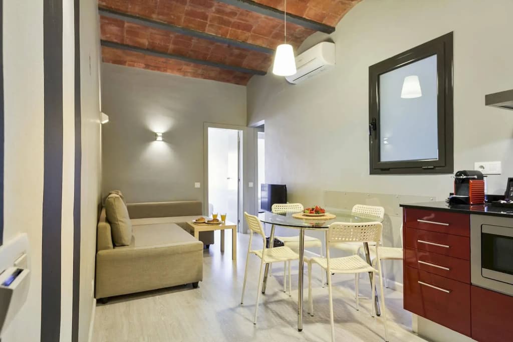 Fira Centric - photo 7