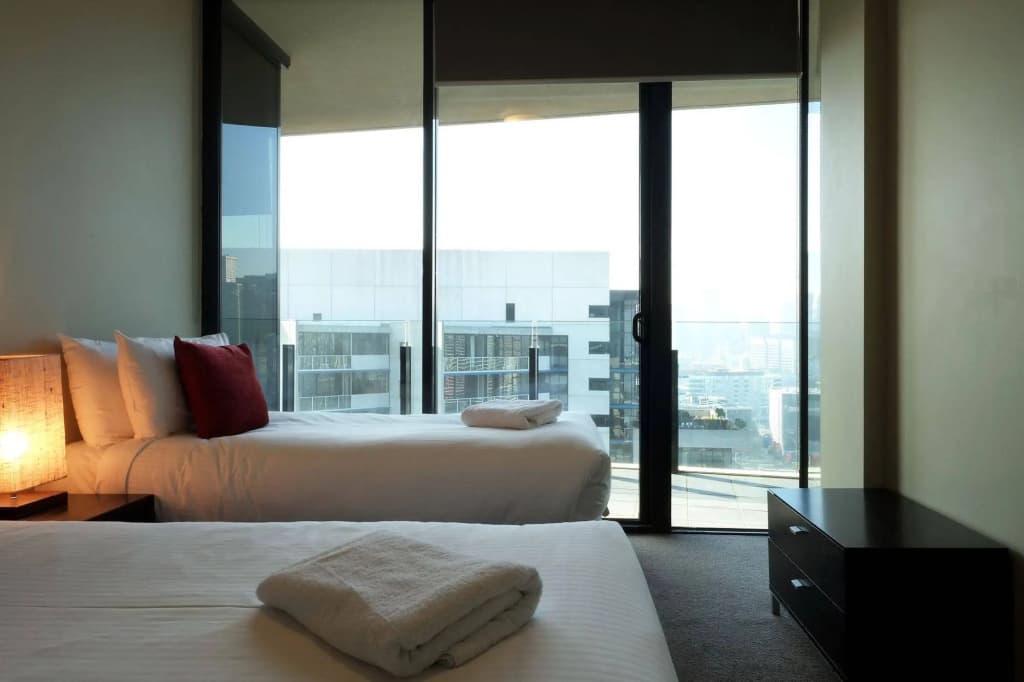 Docklands Prestige Apartments - photo 3