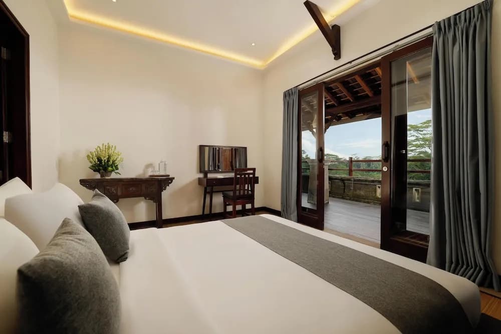 5 Bedroom Villa in Ubud with Jungle view - photo 4