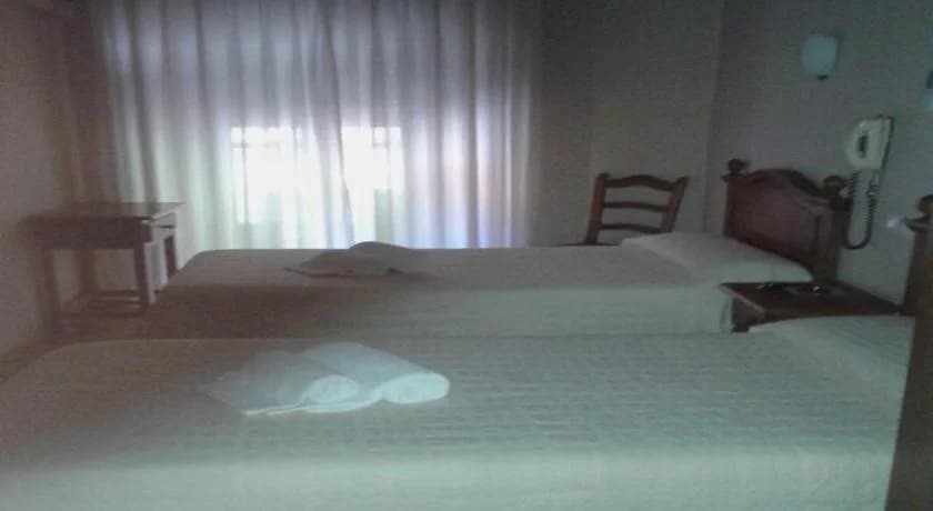 Hostal Ginebra - photo 3