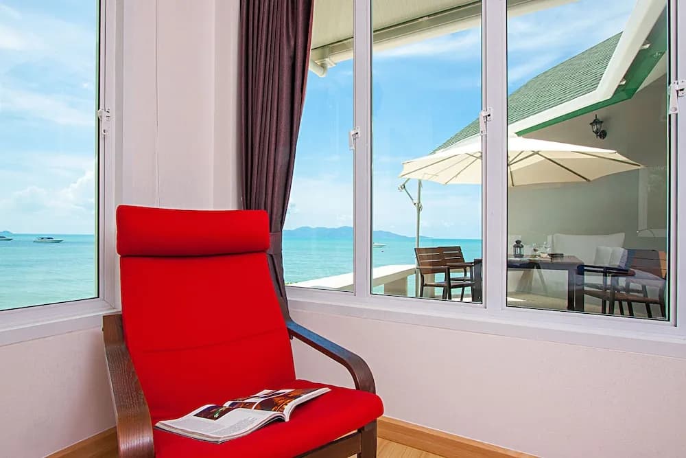 Interstellar Beachfront Villa B - photo 6