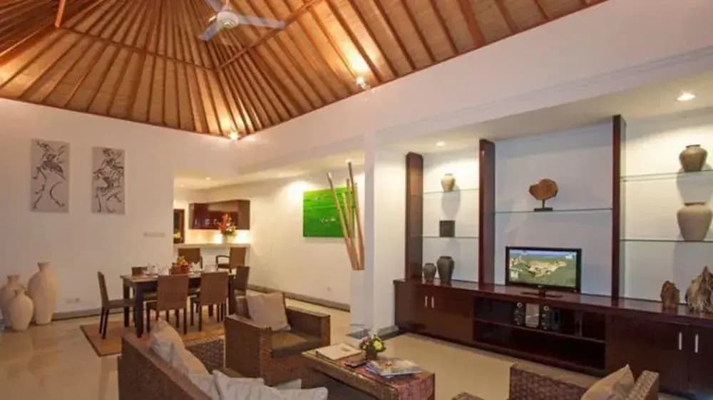 Villa Biru - photo 21
