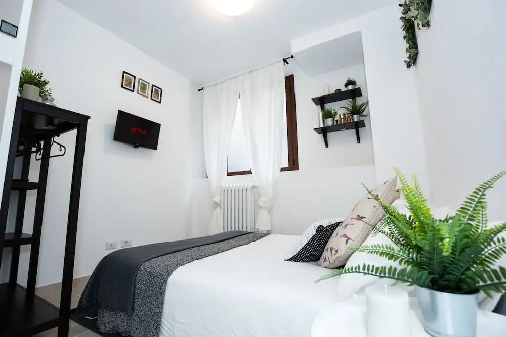 Home Hotel - Paruta 65 - photo 2