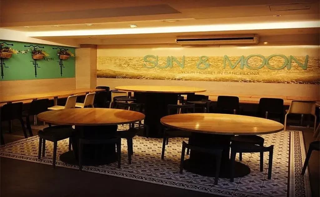 Sun & Moon Hostel - photo 22