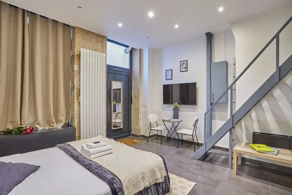 Charming Studio Center of Paris Montmartre - photo 2