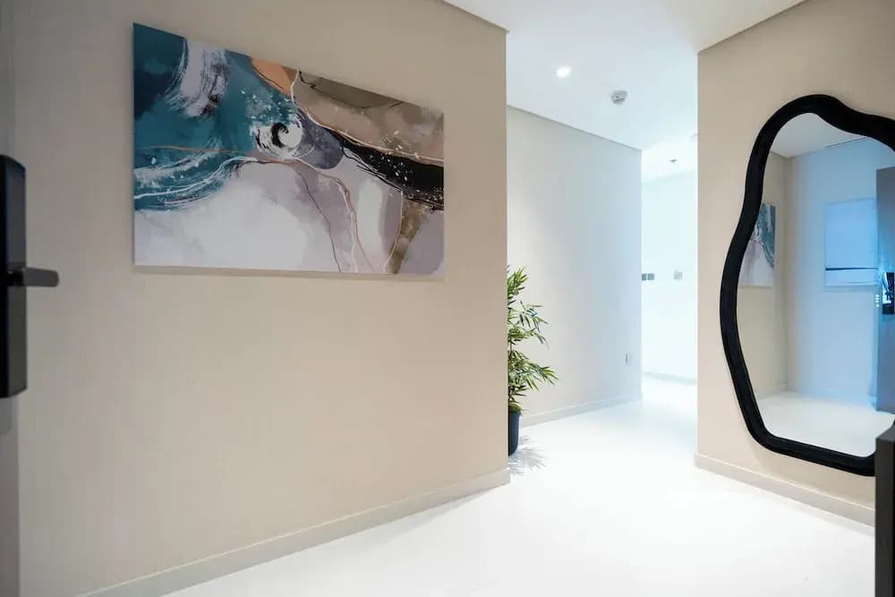 KeyRock - Grand Bleu Apt with Palm View - photo 11