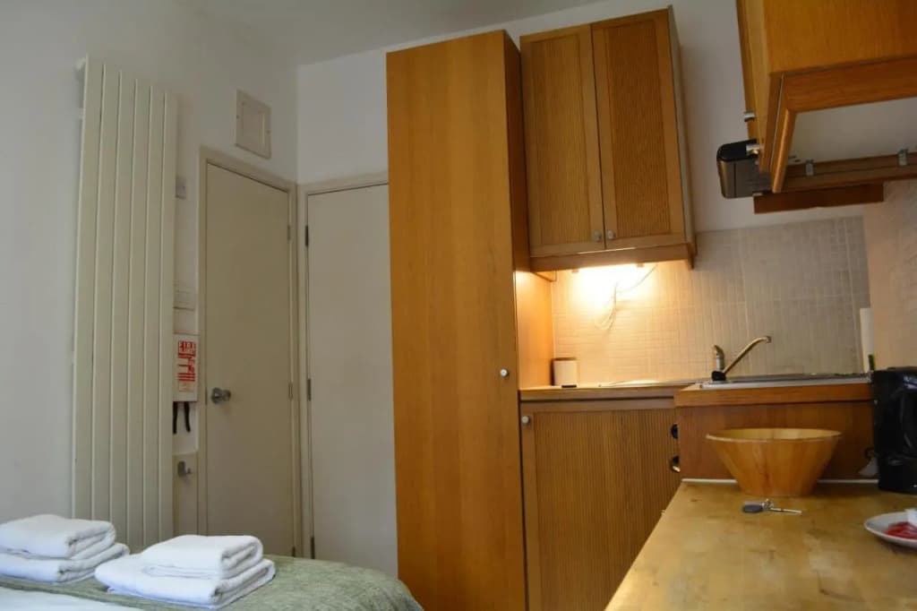 Studios 2 Let North Gower - photo 19