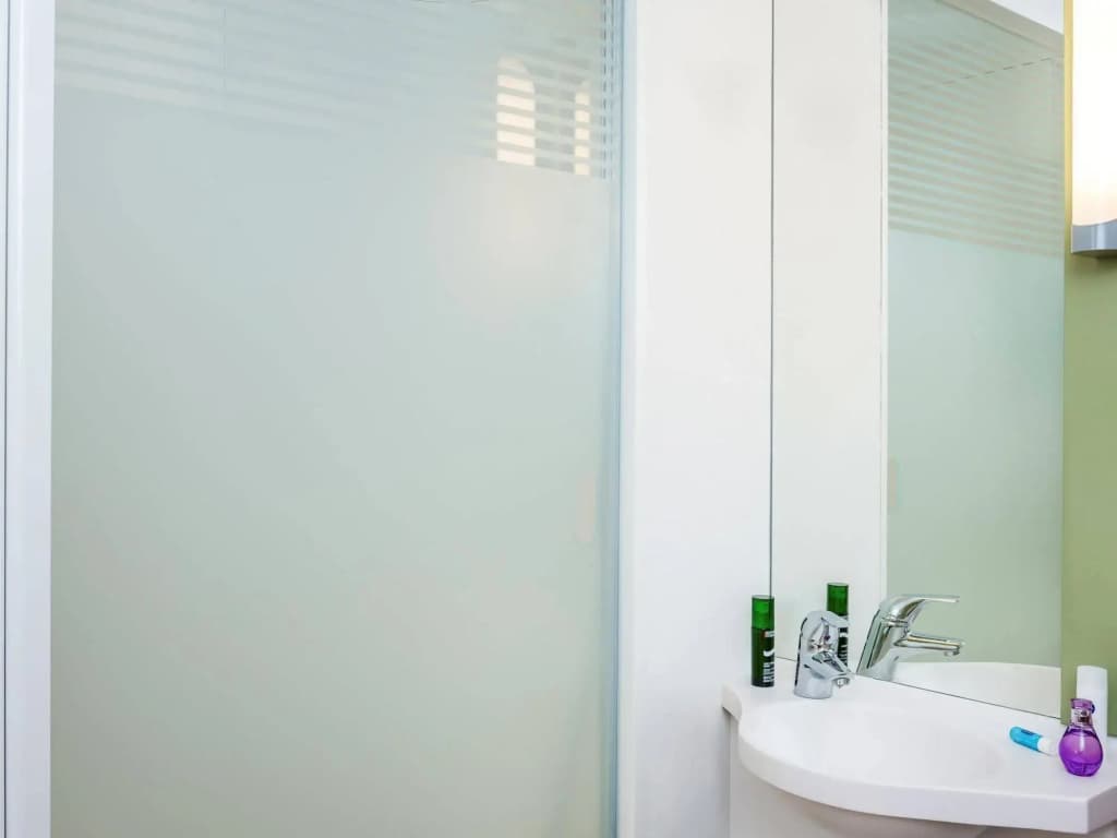 ibis budget Saint Maurice Hotel - photo 10