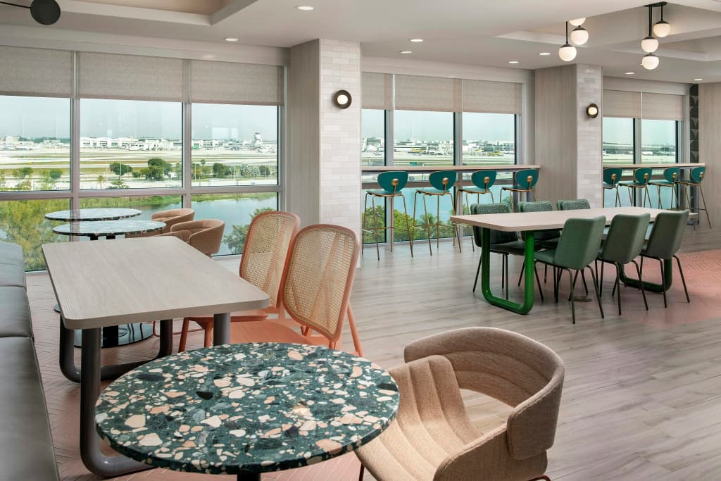 TRU by Hilton Miami Airport South Blue Lagoon, FL - photo 22
