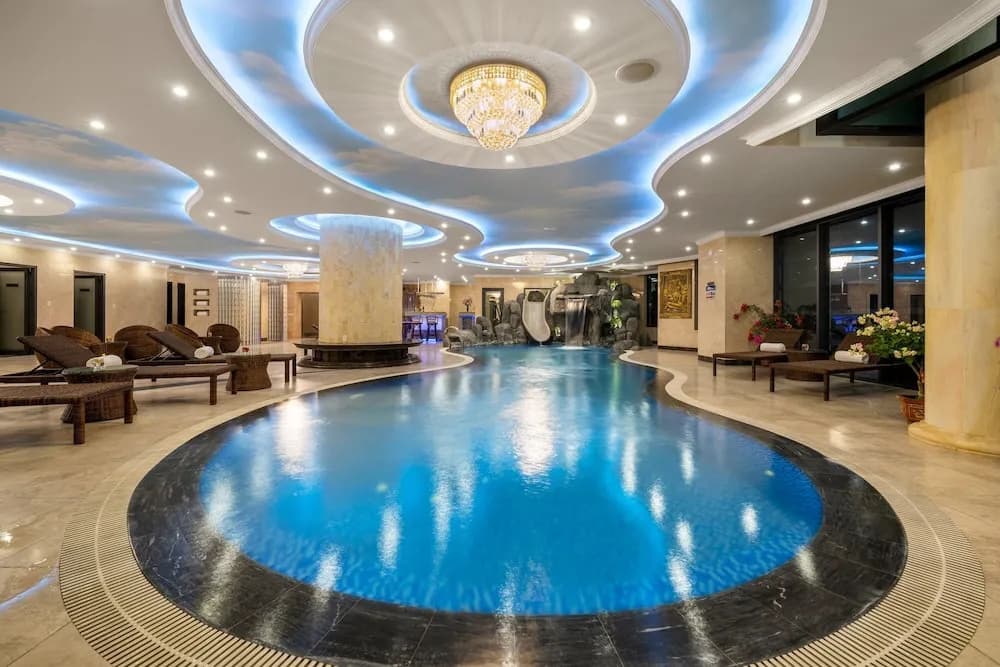 V-Hotel Da Nang Beach - photo 15