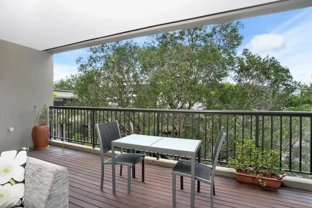Surry Hills 1 Bedroom Apartment - ADEL1 - photo 3