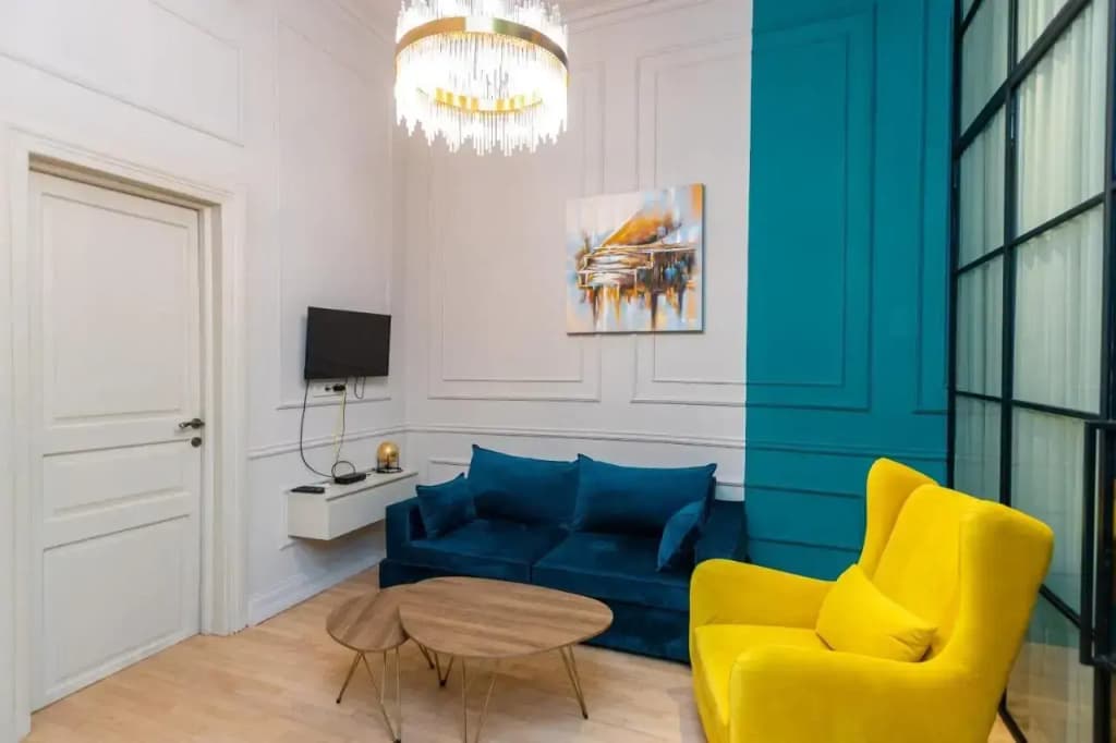 Stylish 3BR House with balcony - photo 31