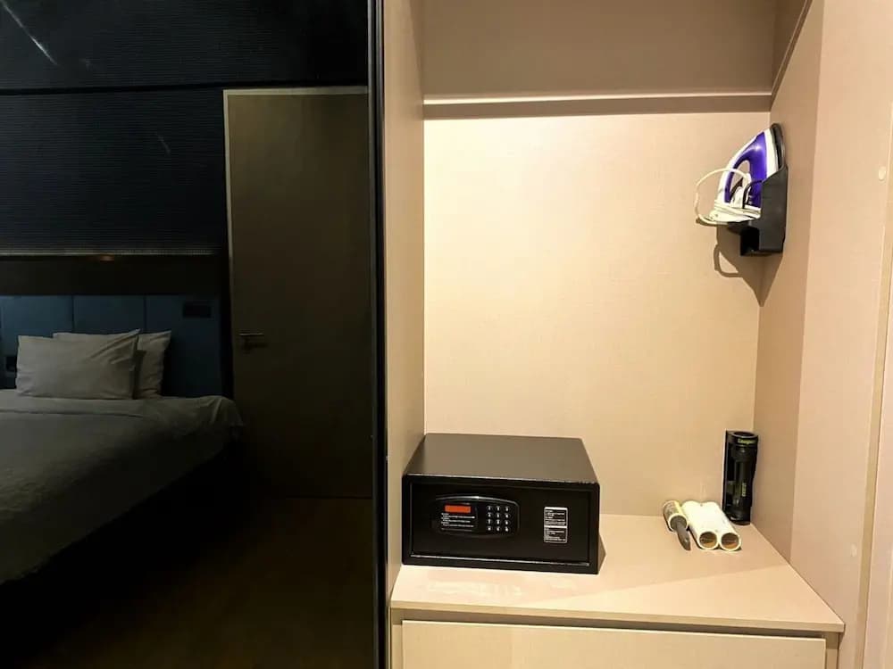Inviting 1 Bed Apartment in Kuala Lumpur - photo 6