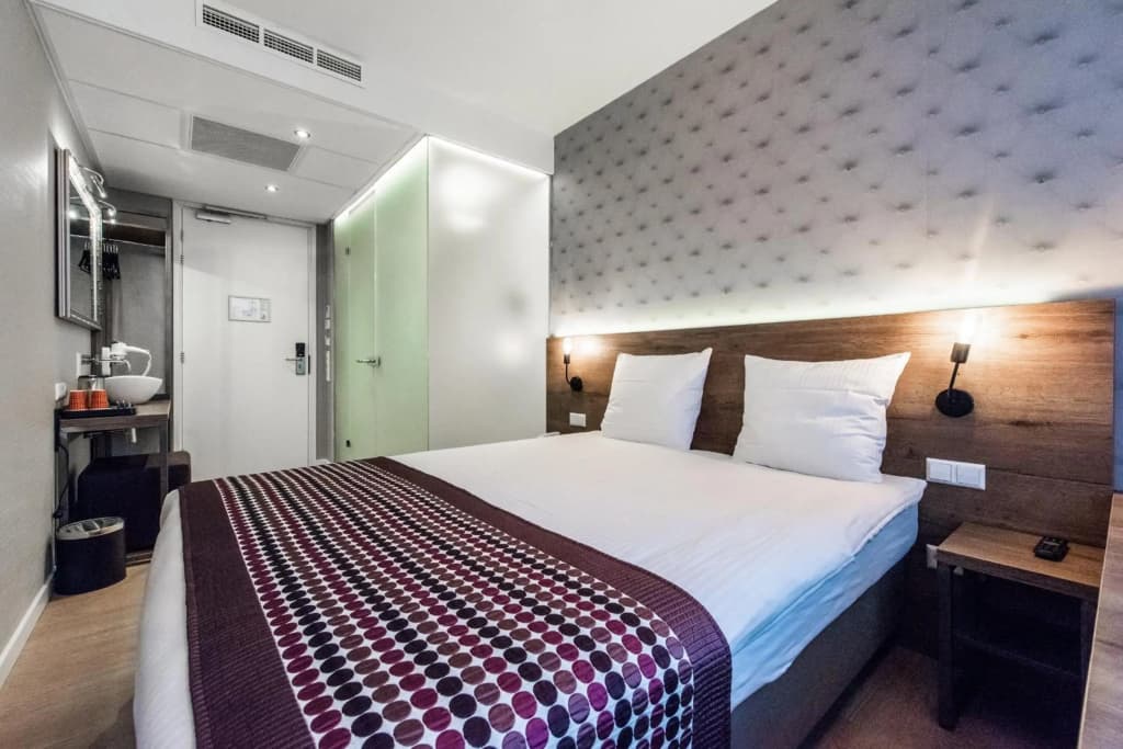 Melrose Hotel - photo 18