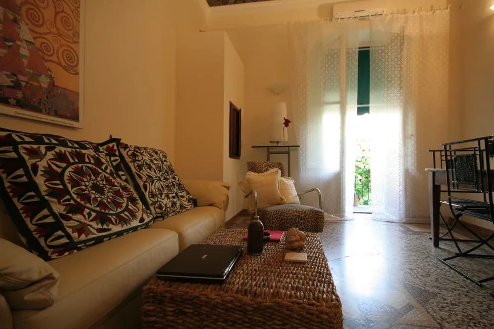 Emilys Rooms - photo 2