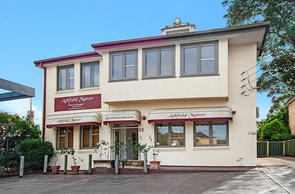 Ashfield Manor - main photo