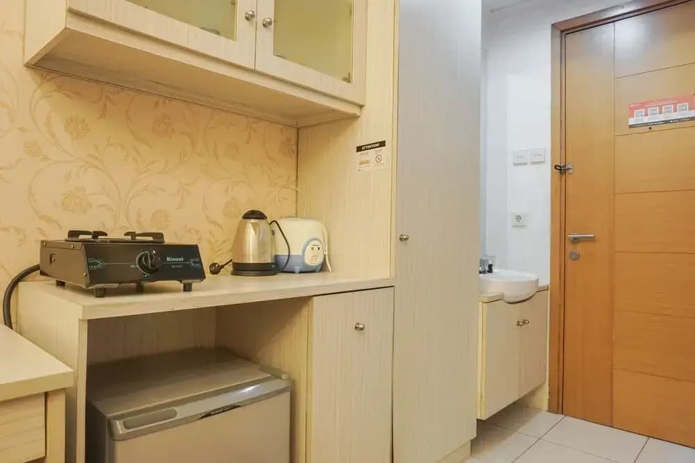 Good Deal Studio at Signature Park Tebet Apartment - photo 12