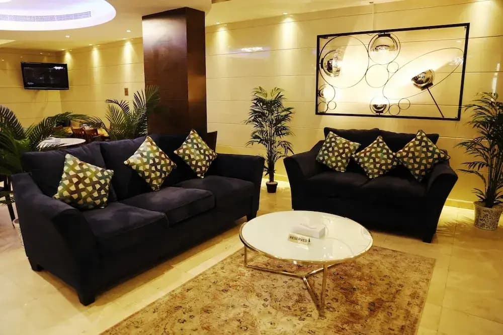 Click Square Hotel - photo 2