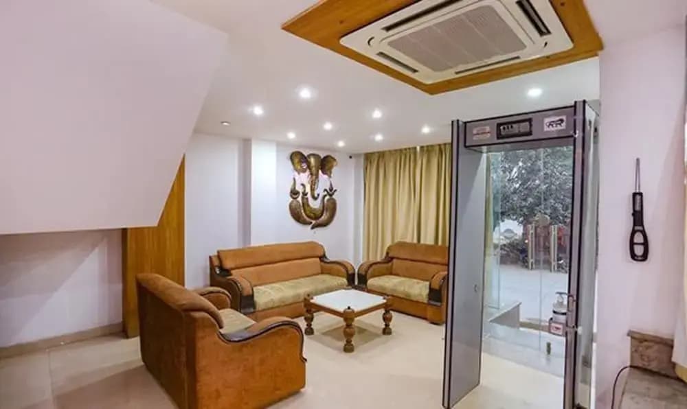 FabHotel Taj Home Stay - photo 4