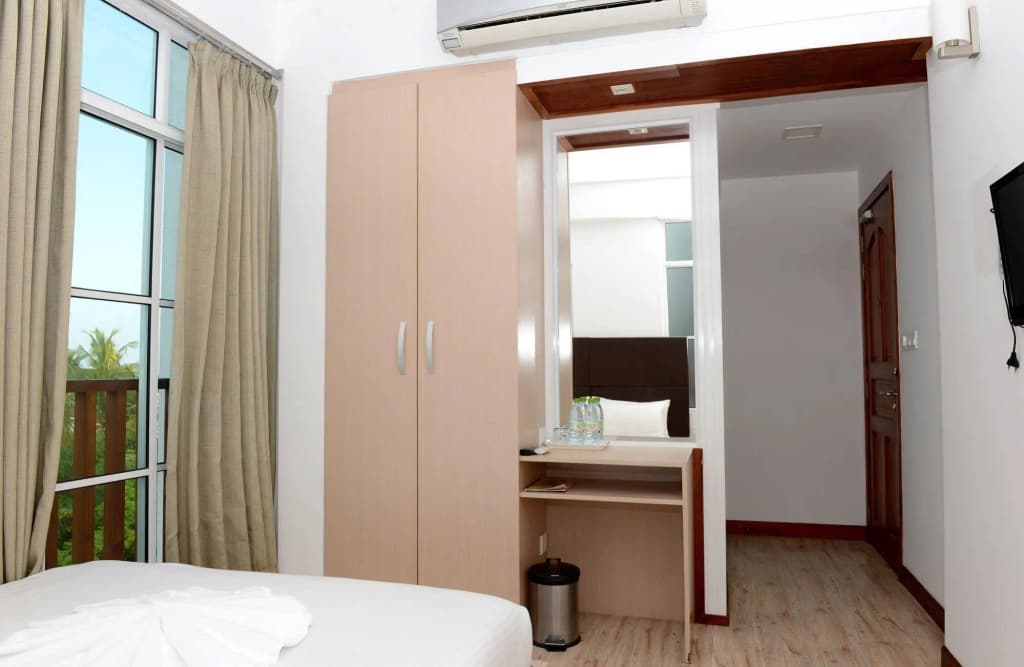 Express Inn - photo 17