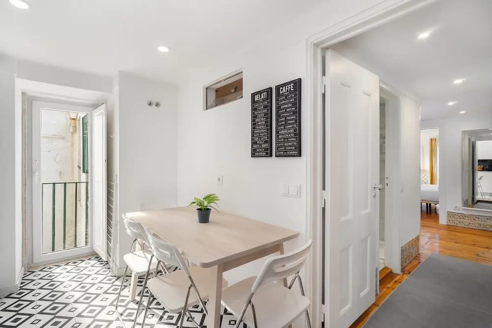 Santa Justa Prime Location - photo 17