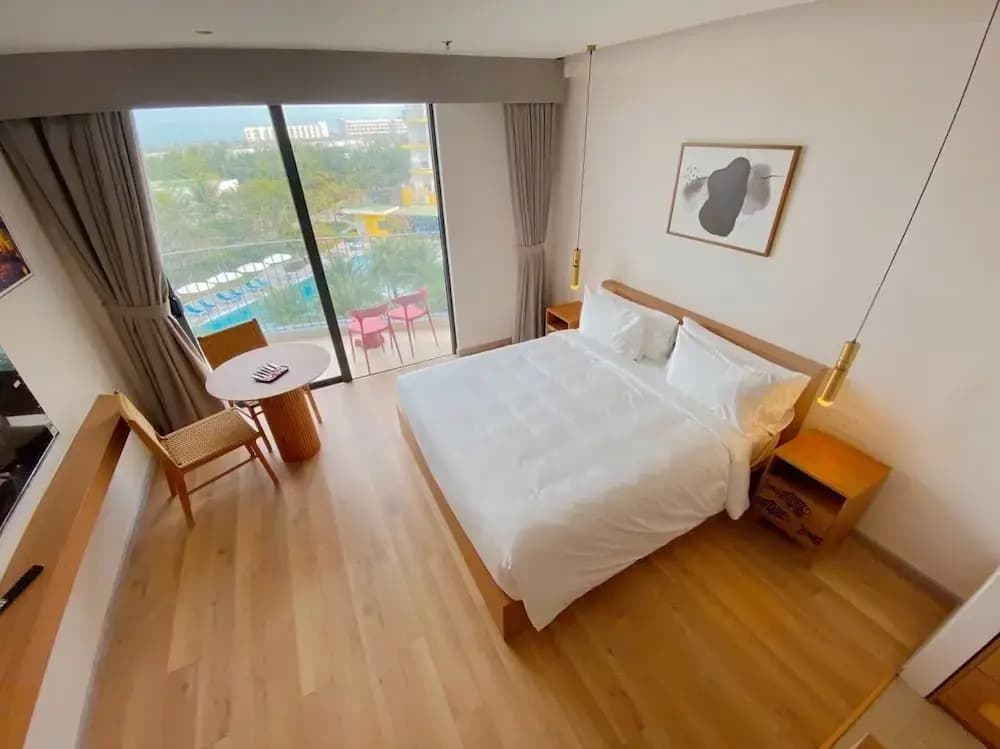 Mona Luxe Apartment - photo 12