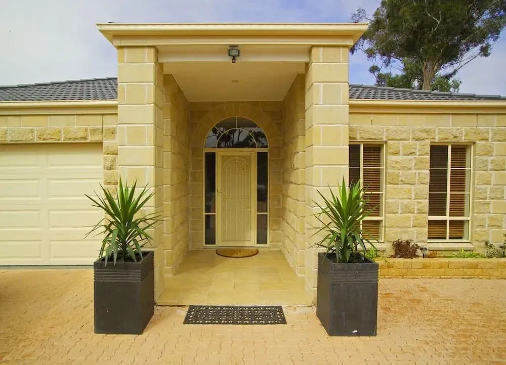 Serviced Houses - Bulla Hill - photo 3