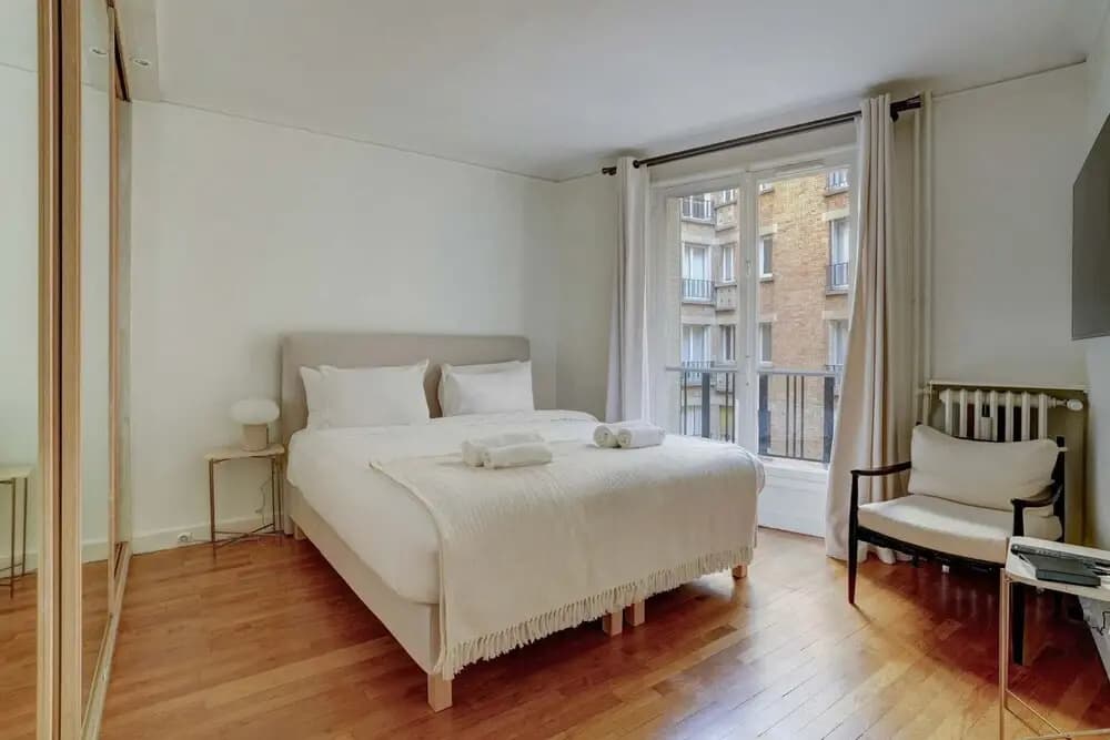 Passy Glow 2BR Home in the 16th Arrondissement - photo 5