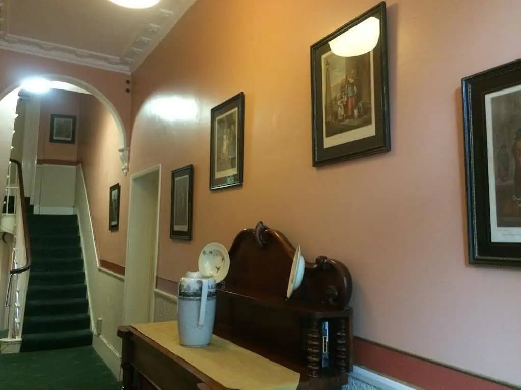 Crescent Hotel - photo 10