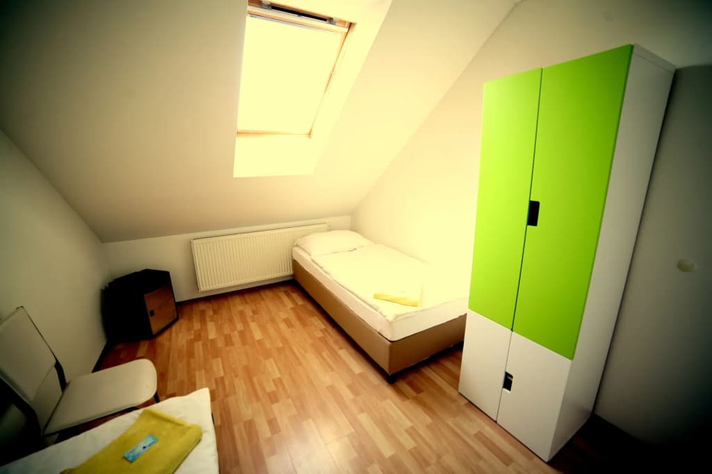 Leon hotel - photo 5