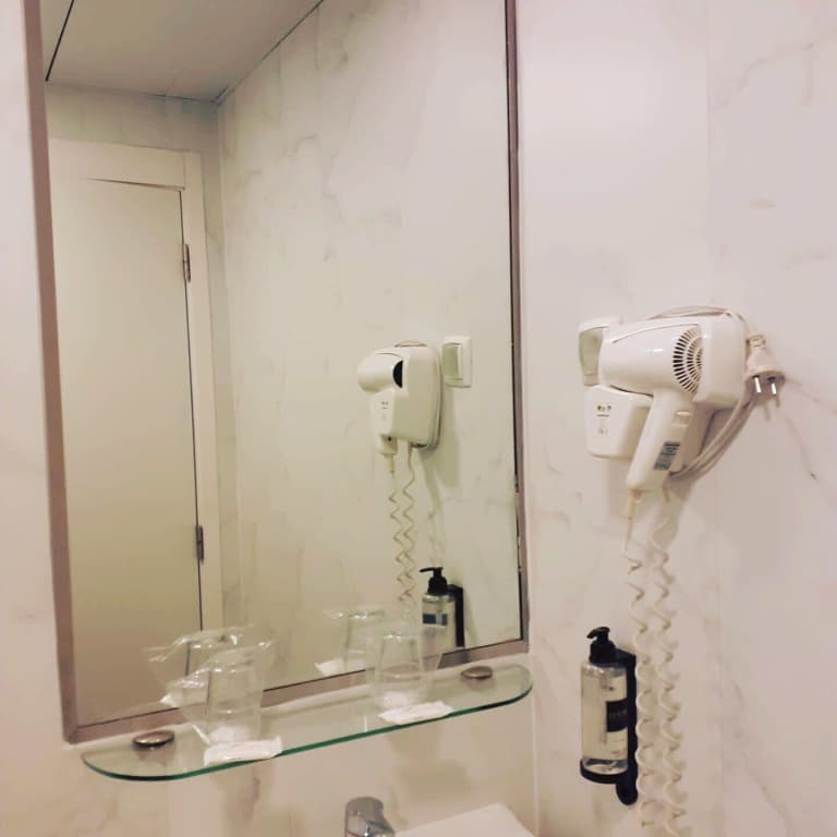 Lisbon City Hotel - photo 16