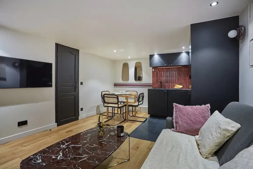 Charming Apartment Faubourg St Honore Madeleine - photo 5