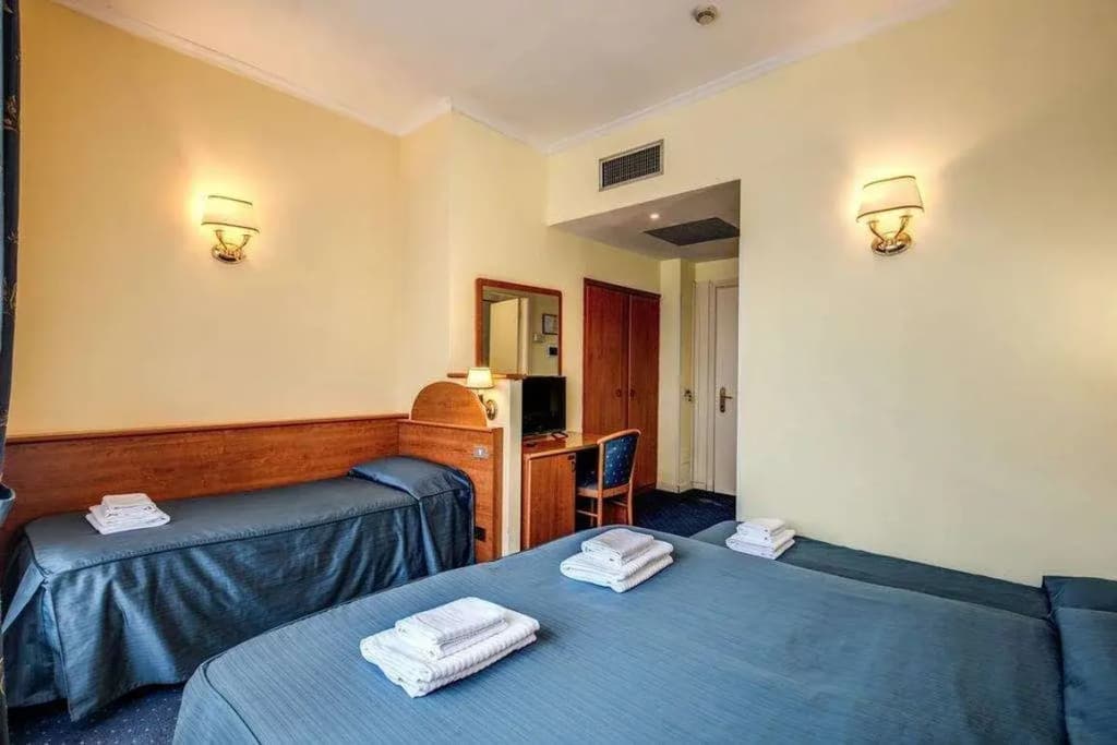 Hotel Laura - photo 27