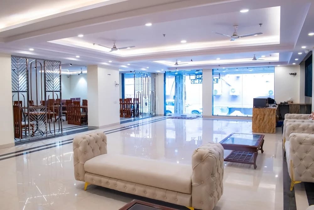 Hotel Yash Palace - photo 2