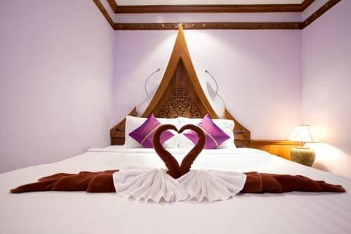Patong Beach Bed and Breakfast - photo 12