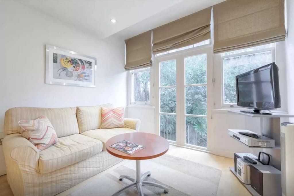 Princes Square Apartments - photo 5