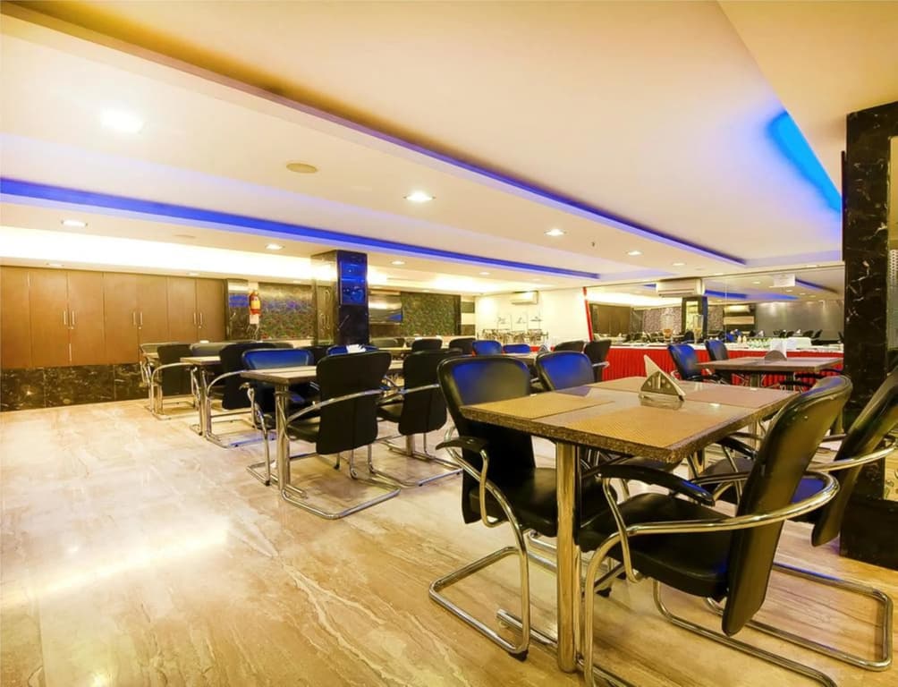 Hotel Amaltas International by Orion Hotels - photo 15