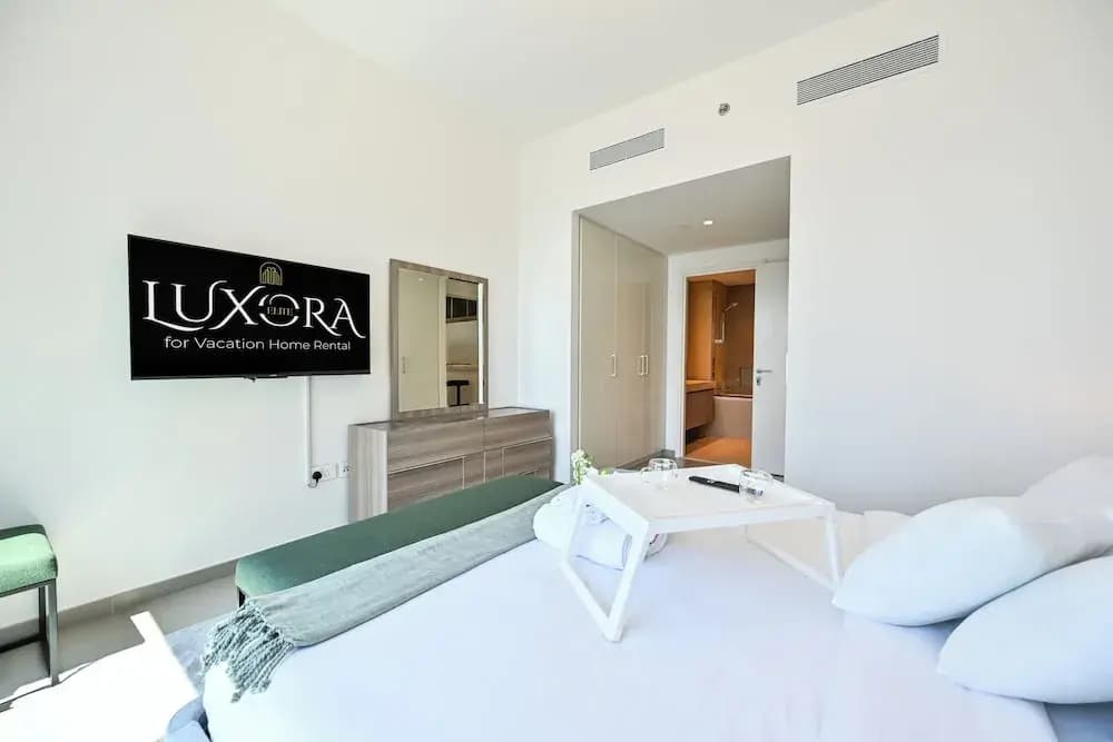 Burj Khalifa View - 2 BR - PS5 - Pool - photo 3