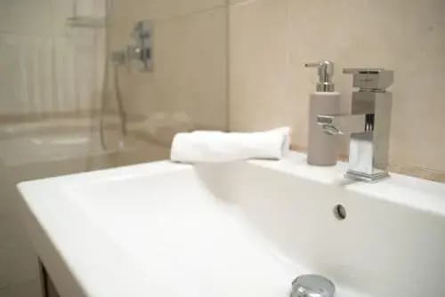 Rebecca Apartment next to Synagogue - photo 9