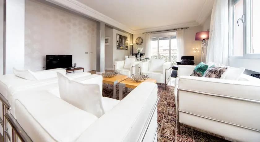 Apartment Castellana Design Deluxe - photo 2