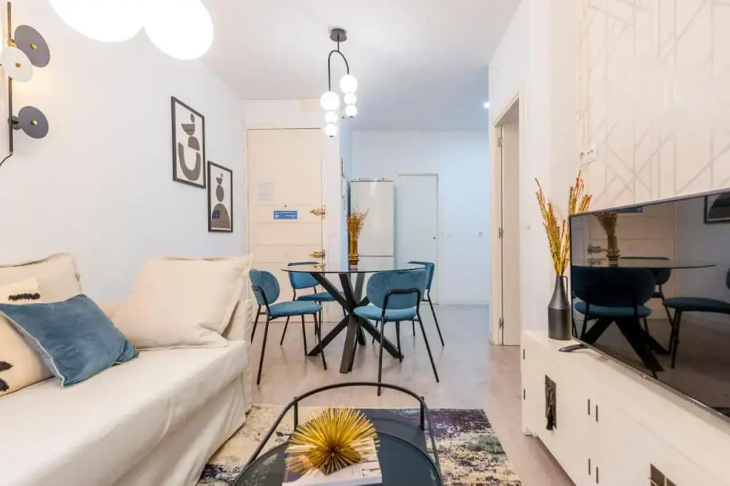 Atocha VI in Madrid with 2 bedrooms and 1 bathrooms - photo 4