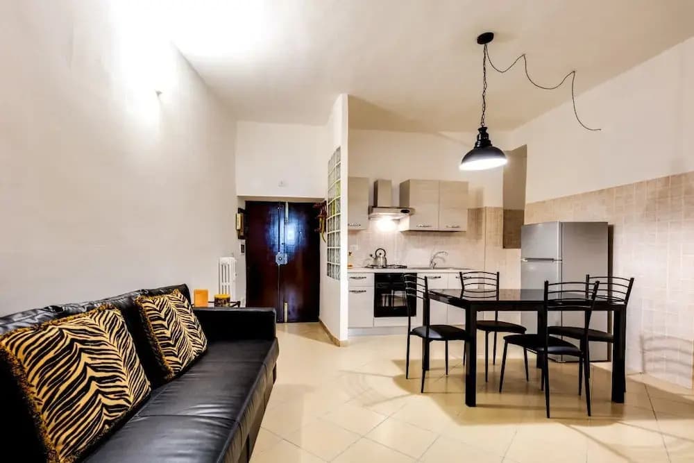 Modern 2 bed Flat in San Giovanni - photo 11