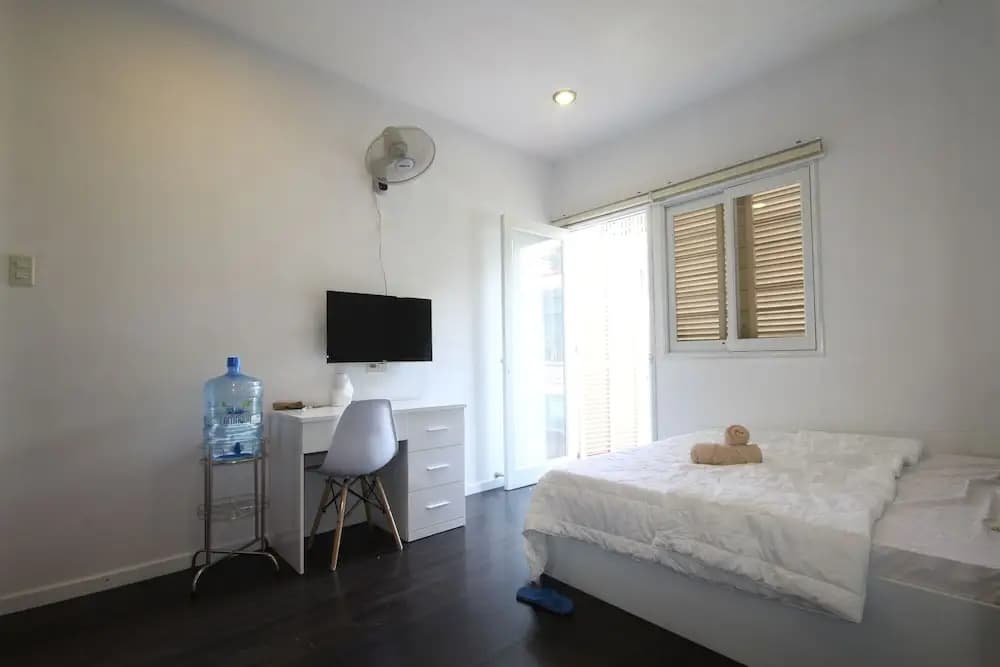 Smiley Apartment 13 - Adults Only - photo 2