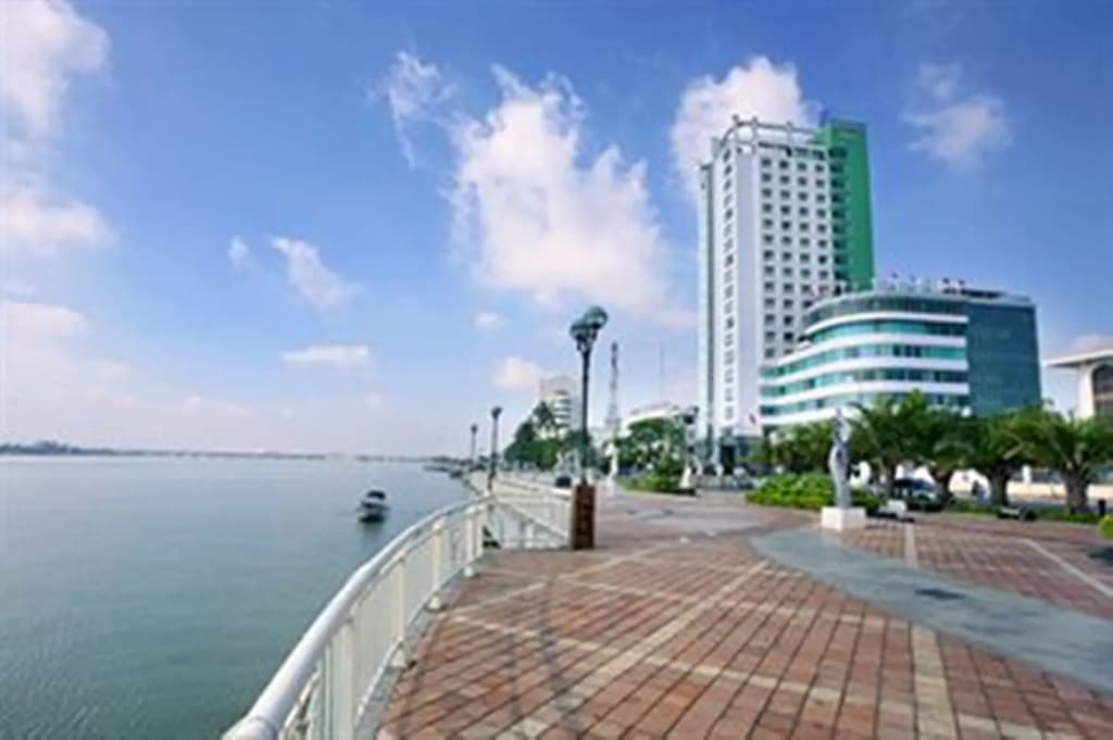 Green Plaza Hotel - photo 22