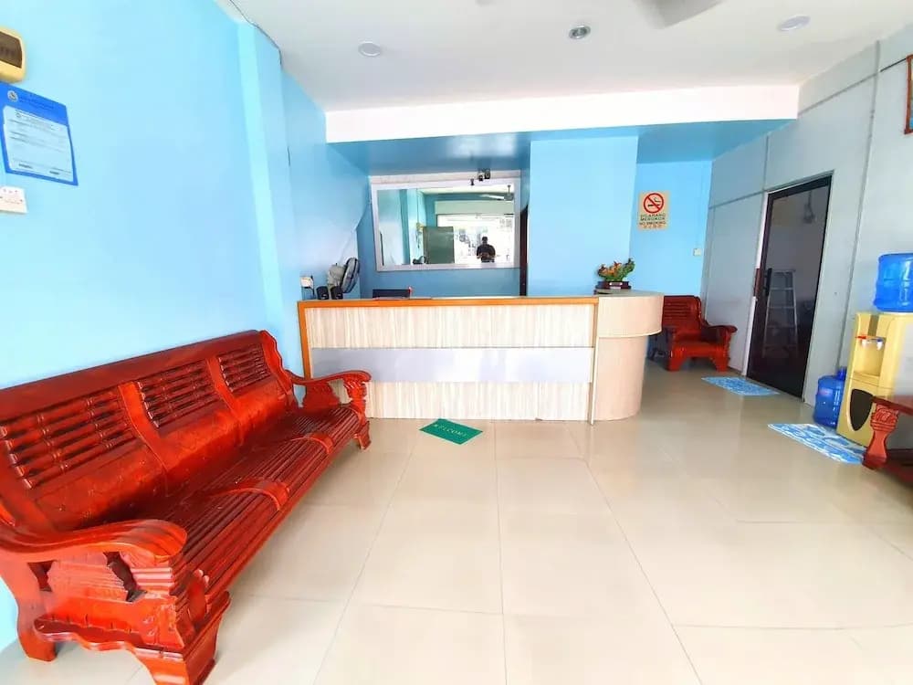 OYO 89737 Hotel Tishoa - photo 12